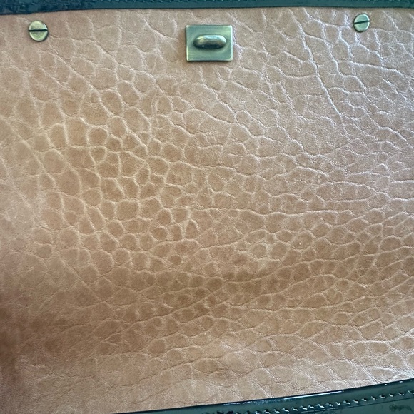 Vintage Fendi B Nappa Buckle handbag - Picture 8 of 11